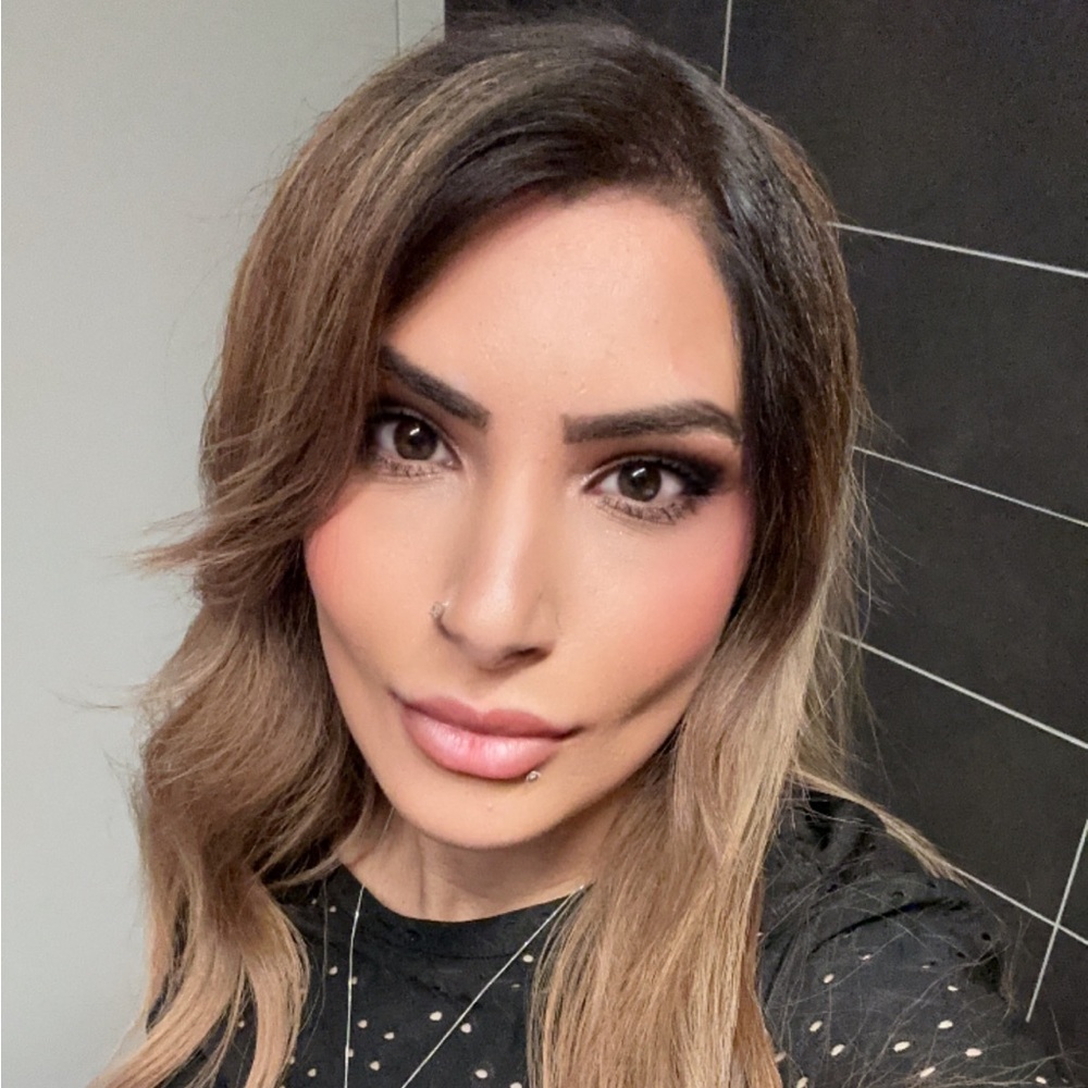 Meet your Posher, Nidhi